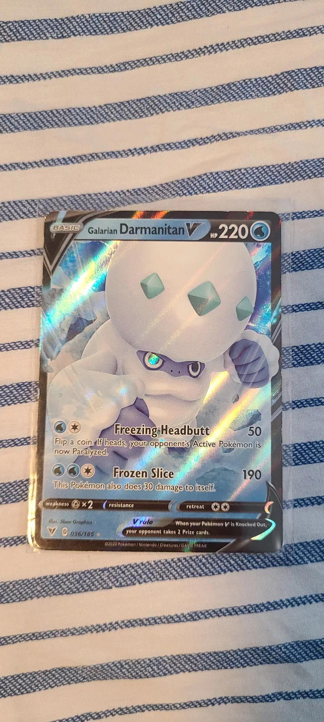 Pokemon Galarian Darmanitan V Card - 036/185 thumbnail