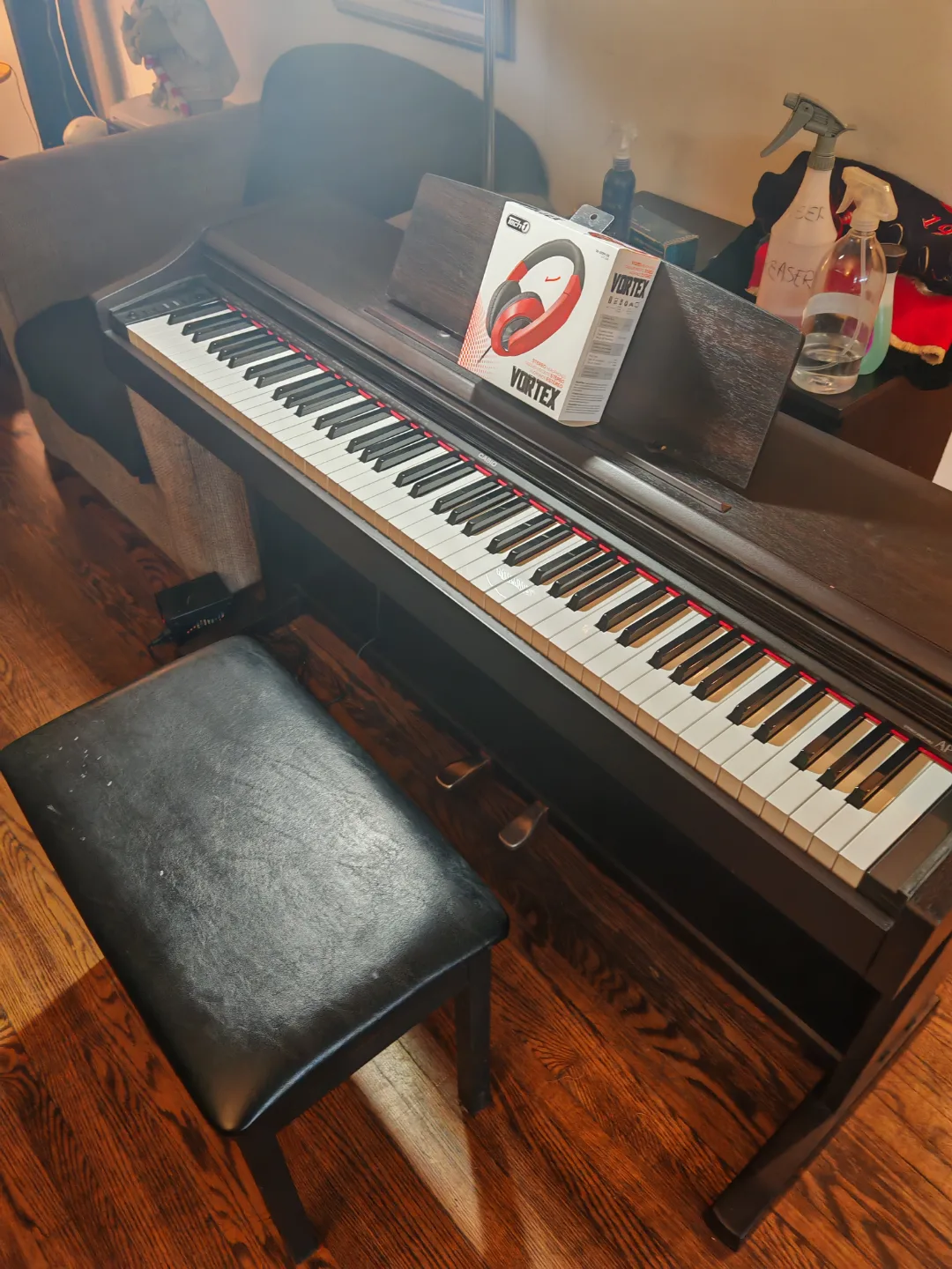 CELVIANO AP-25 Digital Piano with Bench and Headphones thumbnail