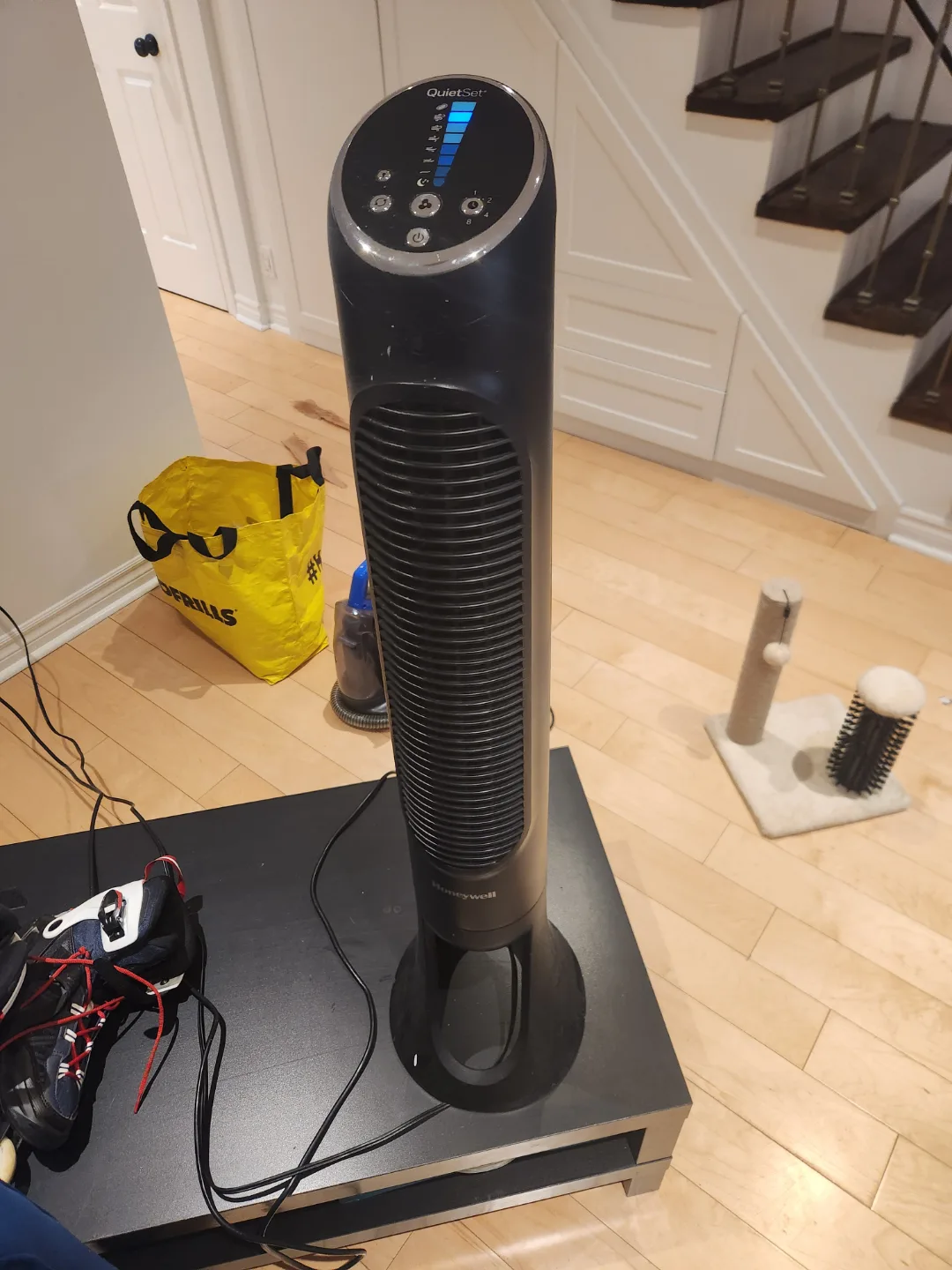 Honeywell QuietSet Tower Fan thumbnail