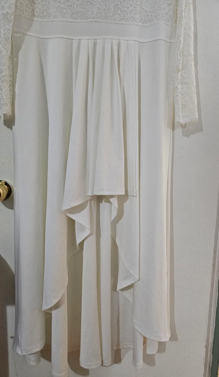 Elegant White Lace Wedding Dress image indicator(6)