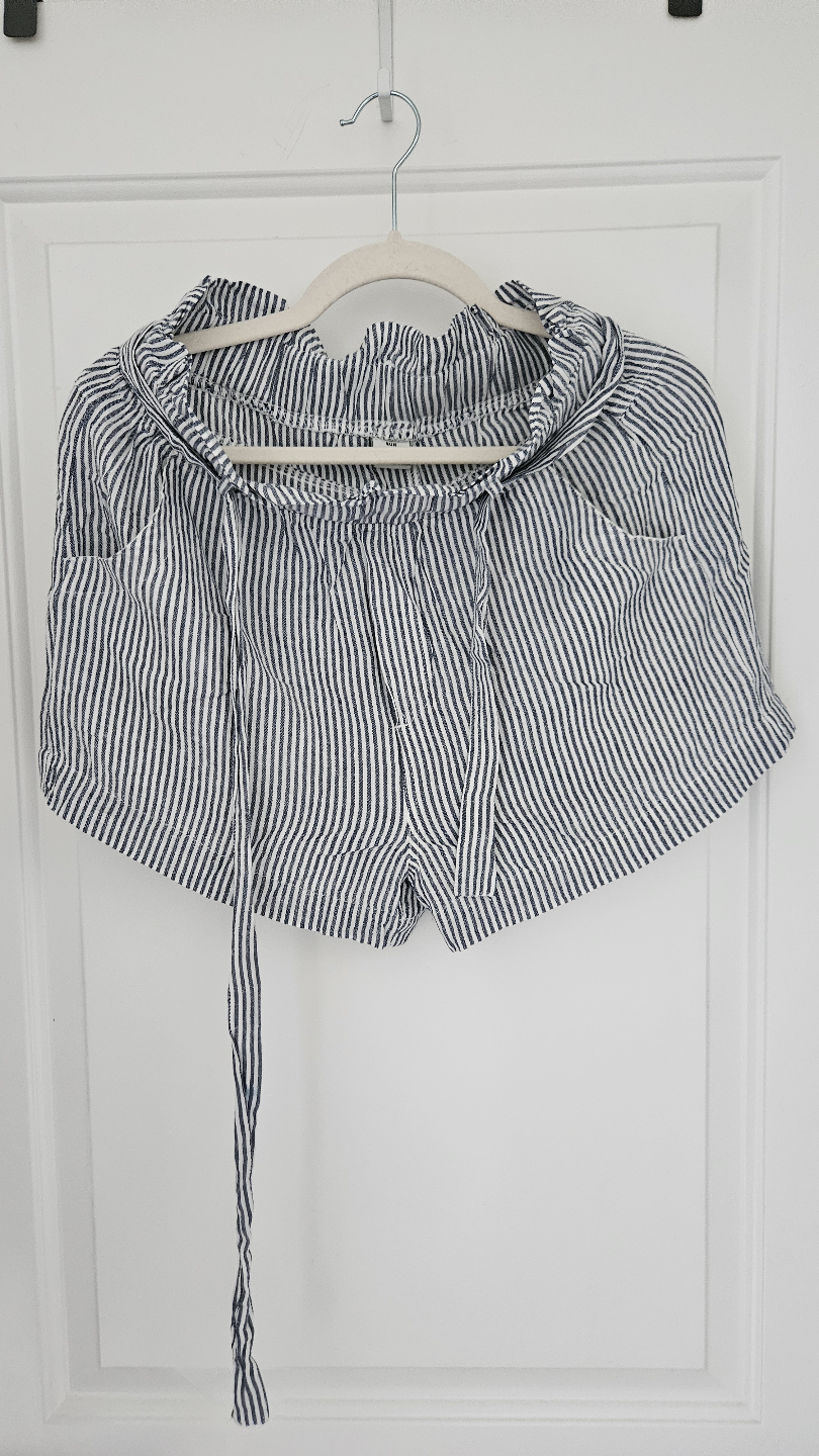 Sun Day Club Women's Medium Striped Shorts, Size Medium