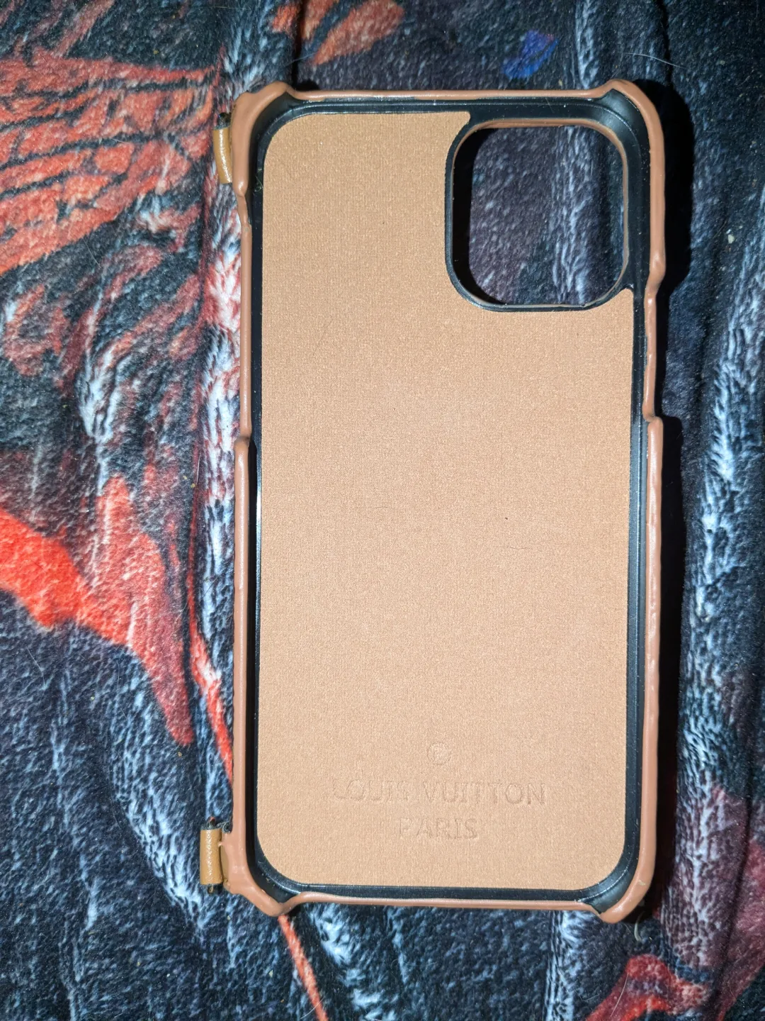 Louis Vuitton iPhone 12 Case image indicator(5)