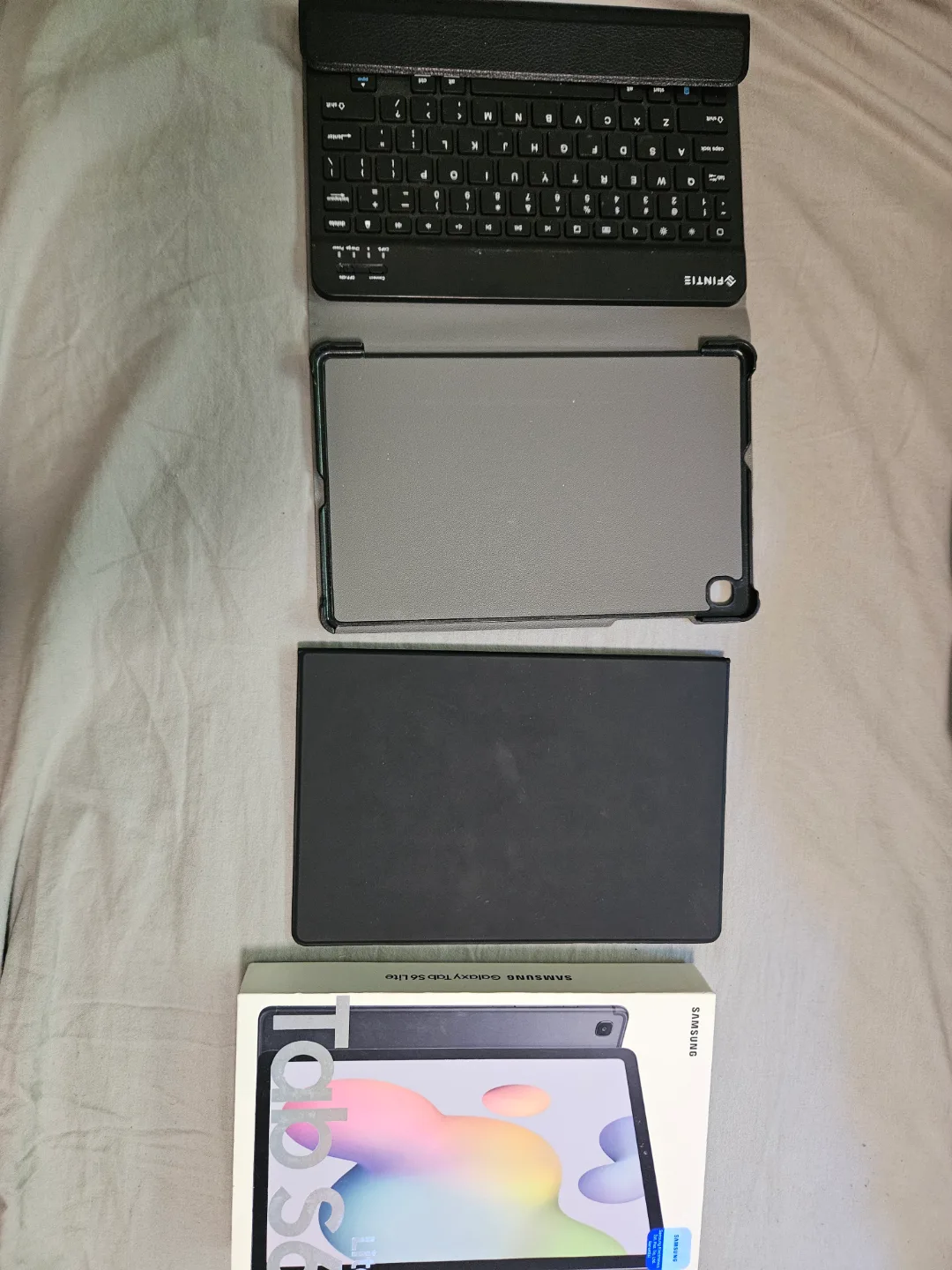 Samsung Galaxy Tab S6 Lite - like New in Box with Keyboard image indicator(2)