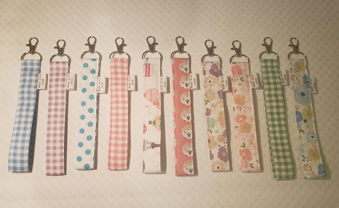 Handmade Lanyards and Attachments image indicator(4)