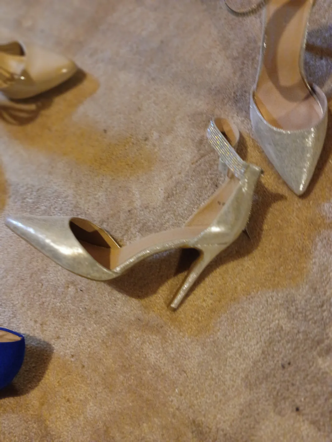 Variety of Shoes image indicator(5)