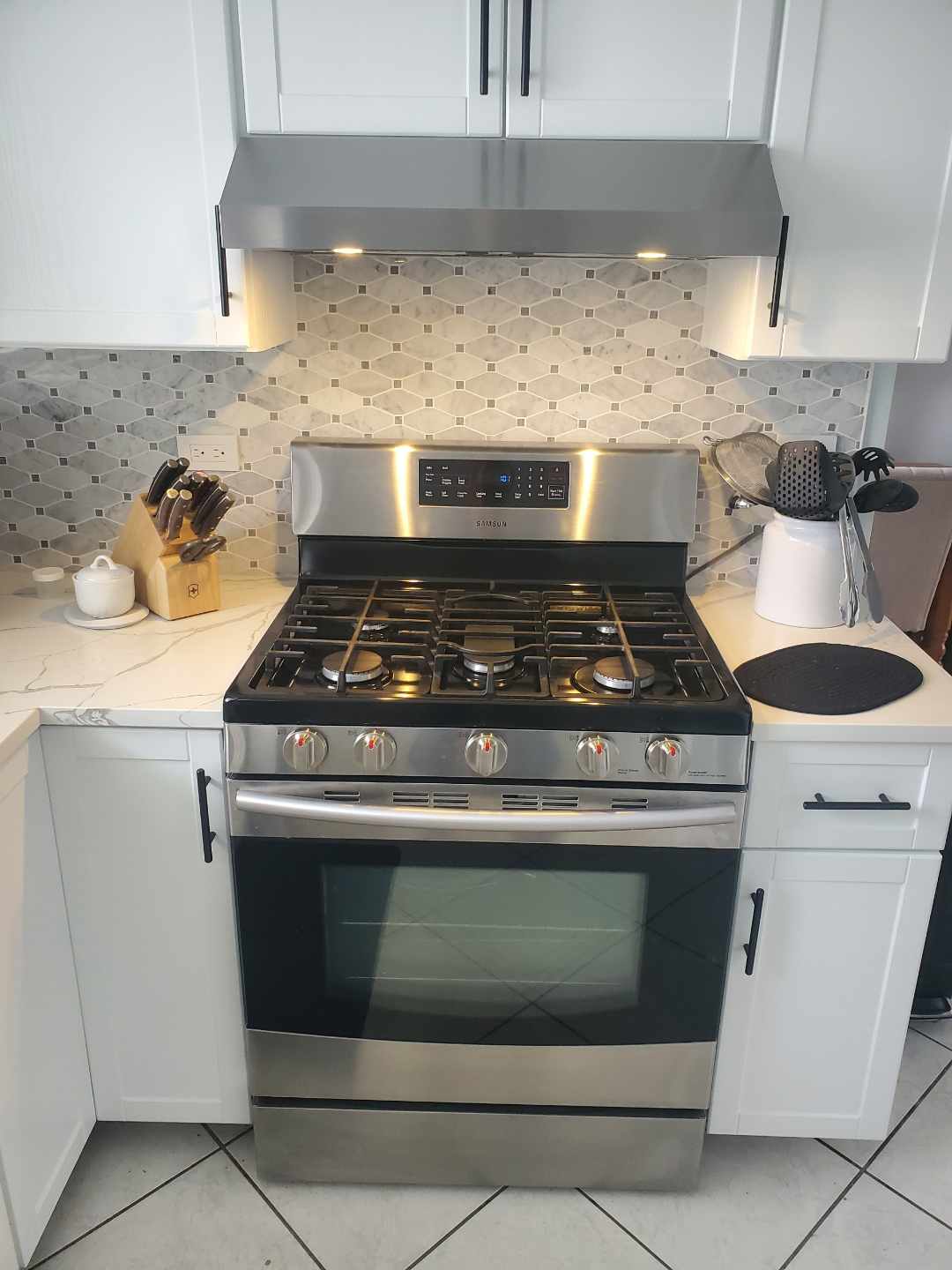 Samsung Gas Range - Stainless Steel