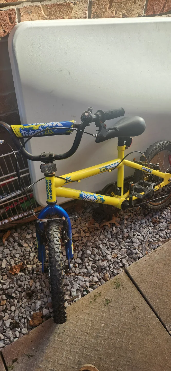 Kids' Yellow BMX Bike image indicator(2)