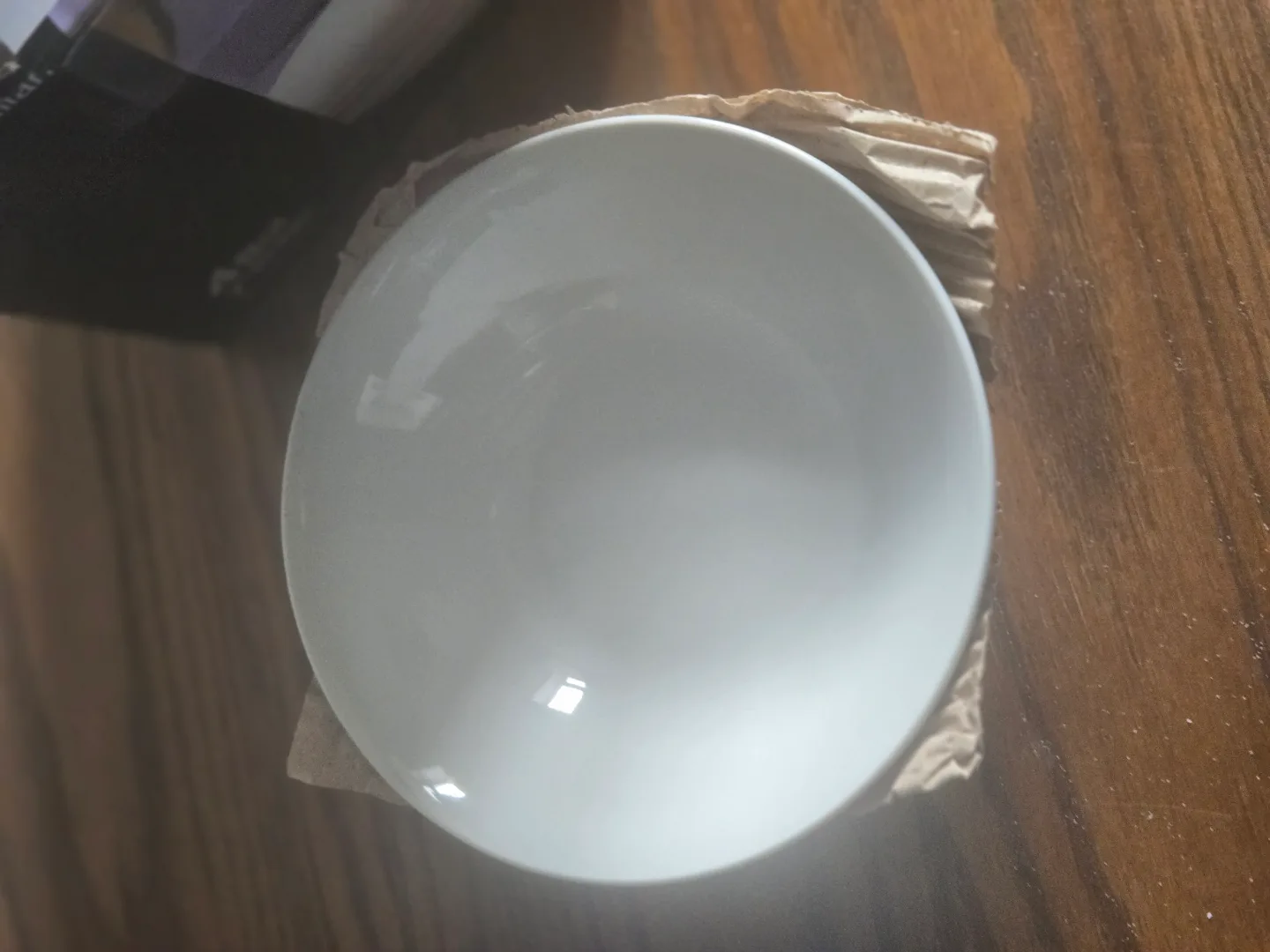 Brand new, 20-piece, dishware set. Still in their boxes. image indicator(4)