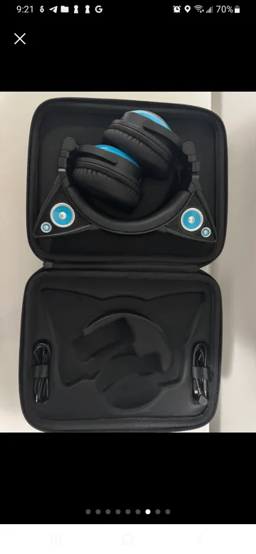 Brookstone Cat Ear Headphones with Carrying Case image indicator(3)