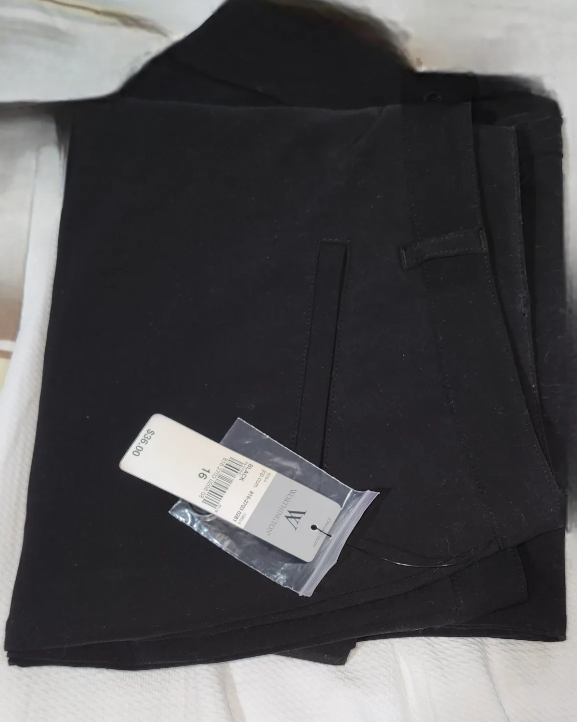 Anne Klein Women's Black Capri Pants - Size 16 🧡 image indicator(3)