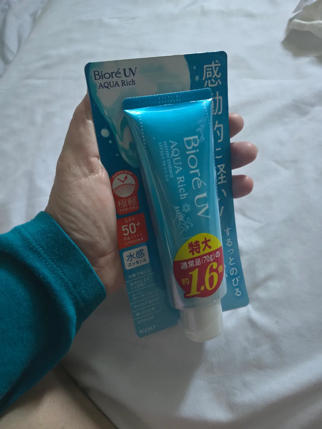 BIG BIORE UV Aqua Rich Sunscreen SPF 50+ PA++++ 110g image indicator(6)