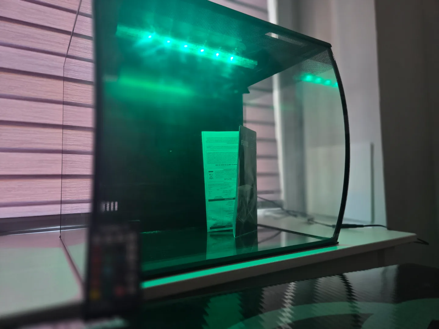 Fluval Flex 15 Gallon Aquarium Kit image indicator(6)