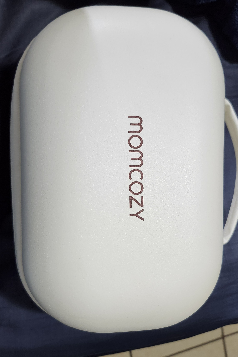 Momcozy M5 wearable breast pump