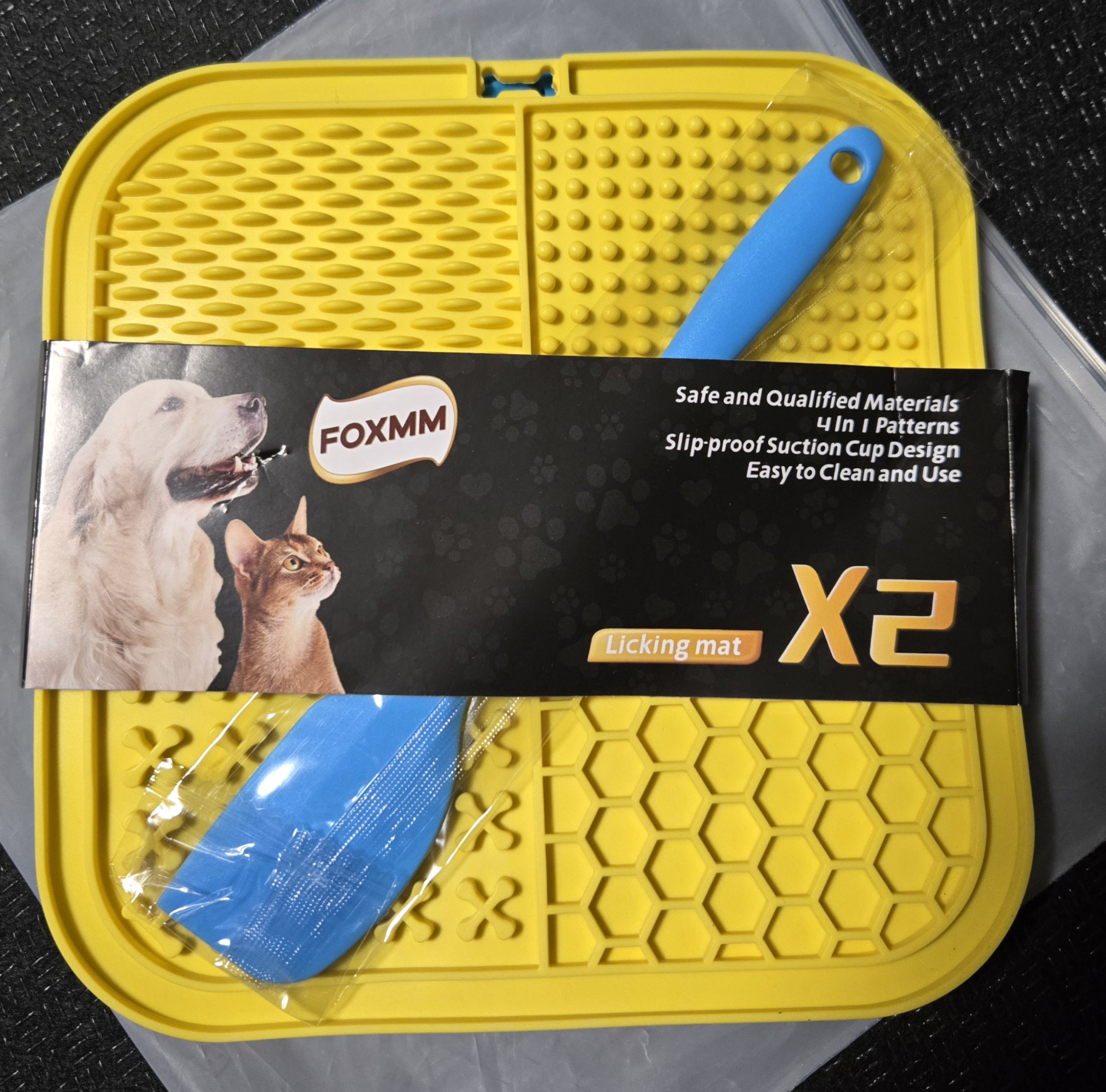 Pet Licking Mat with Spatula - Slow Feeder for Dogs and Cats