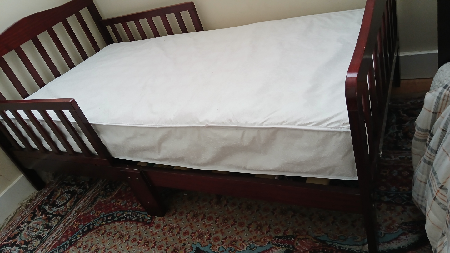 Toddler Bed with Rail - photo 4