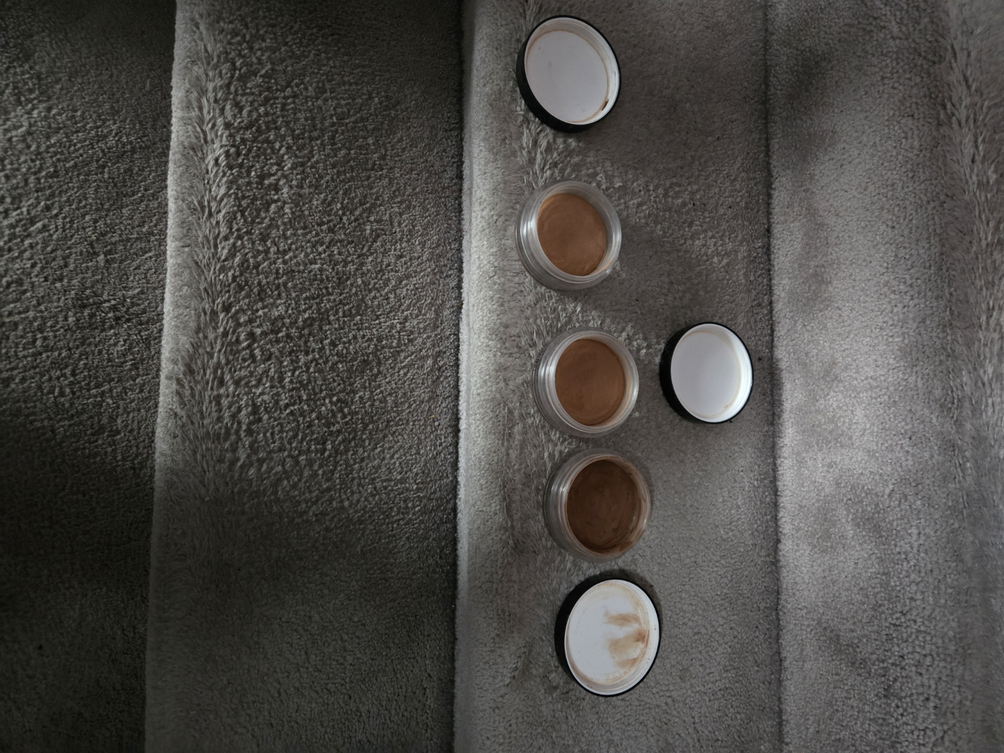 Chanel Les Beiges Healthy Glow Sheer Powder - photo 2