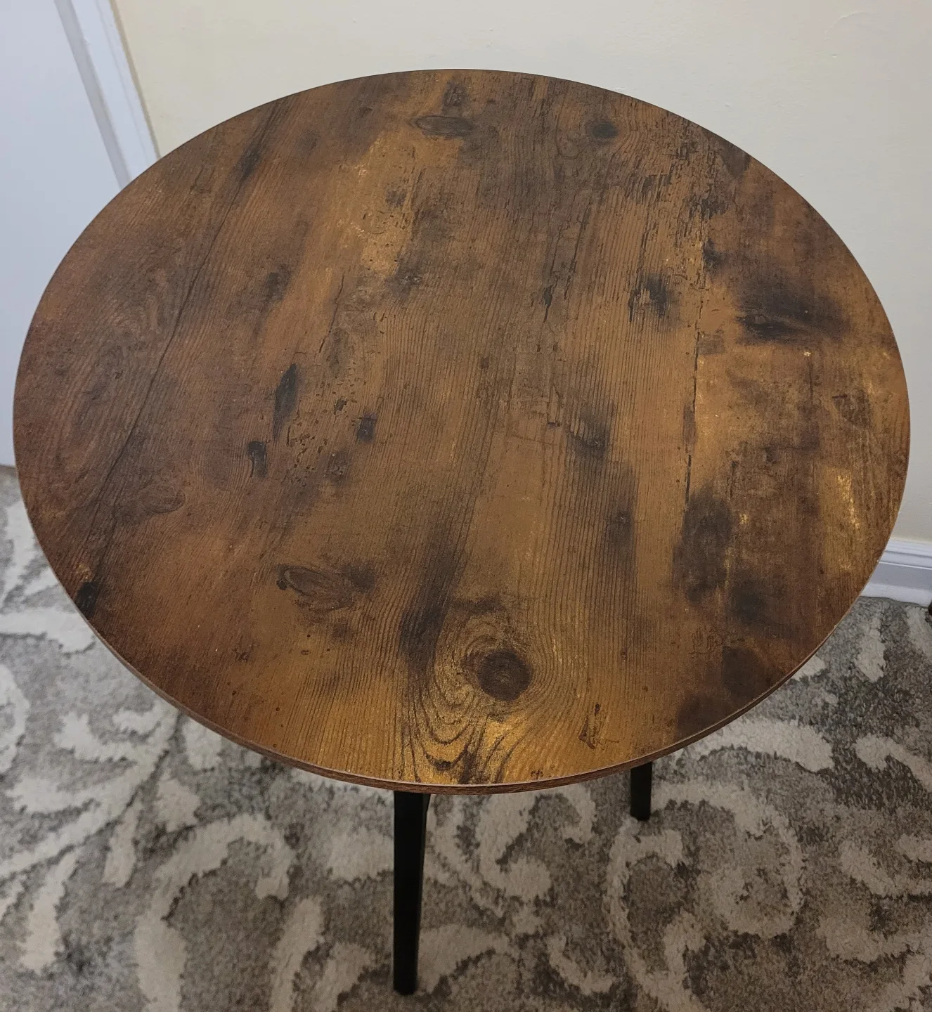 Round Accent High Table with Lower Shelf image indicator(4)