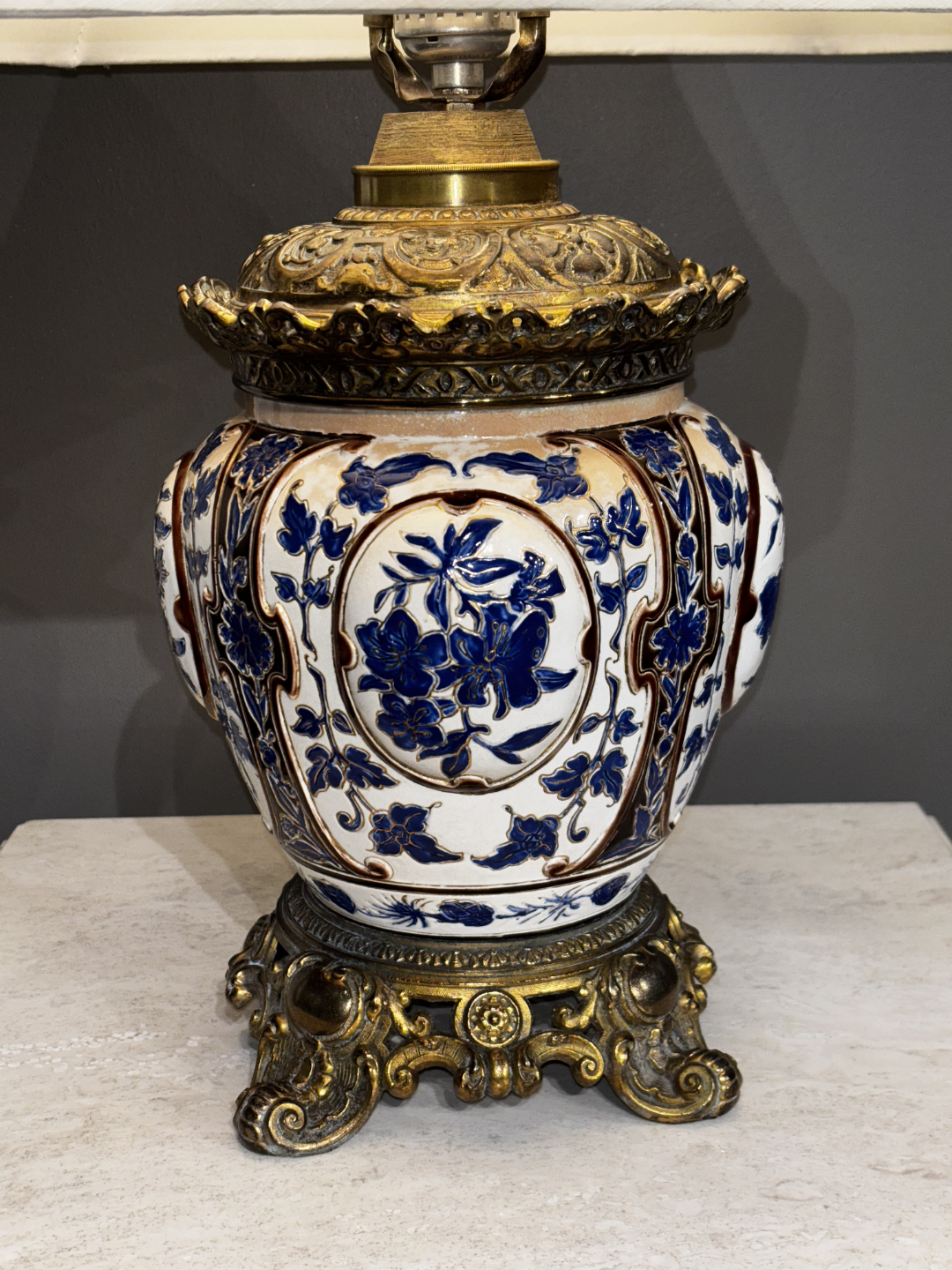 Antique porcelain and bronze blue and white table lamp - photo 5
