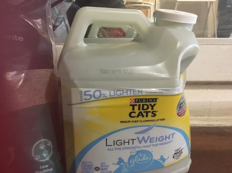 Cat Litter Bundle: Odour Buster & Purina Tidy Cats Lightweight image indicator(2)