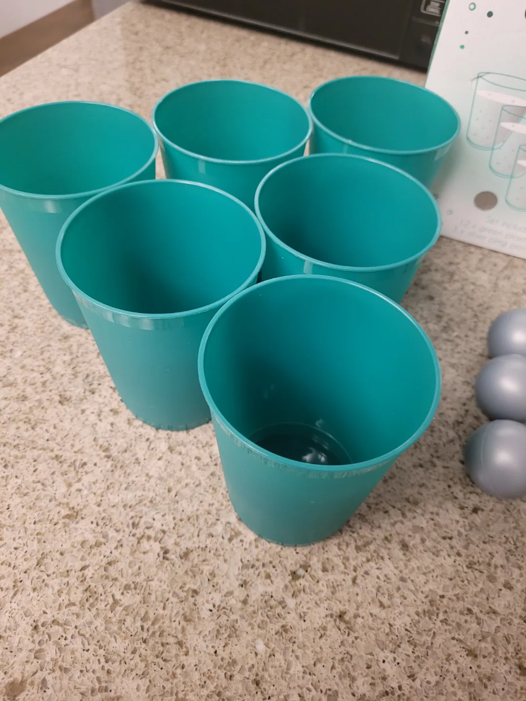 Gin & Toss It Game Set plz see all pictures image indicator(5)