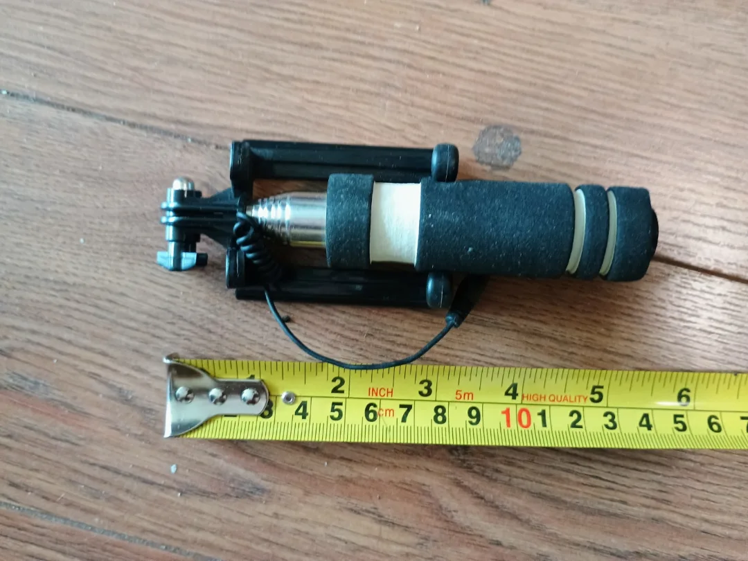 🏒👉 Travel- ready Extendable Selfie Stick with Phone Holder image indicator(2)