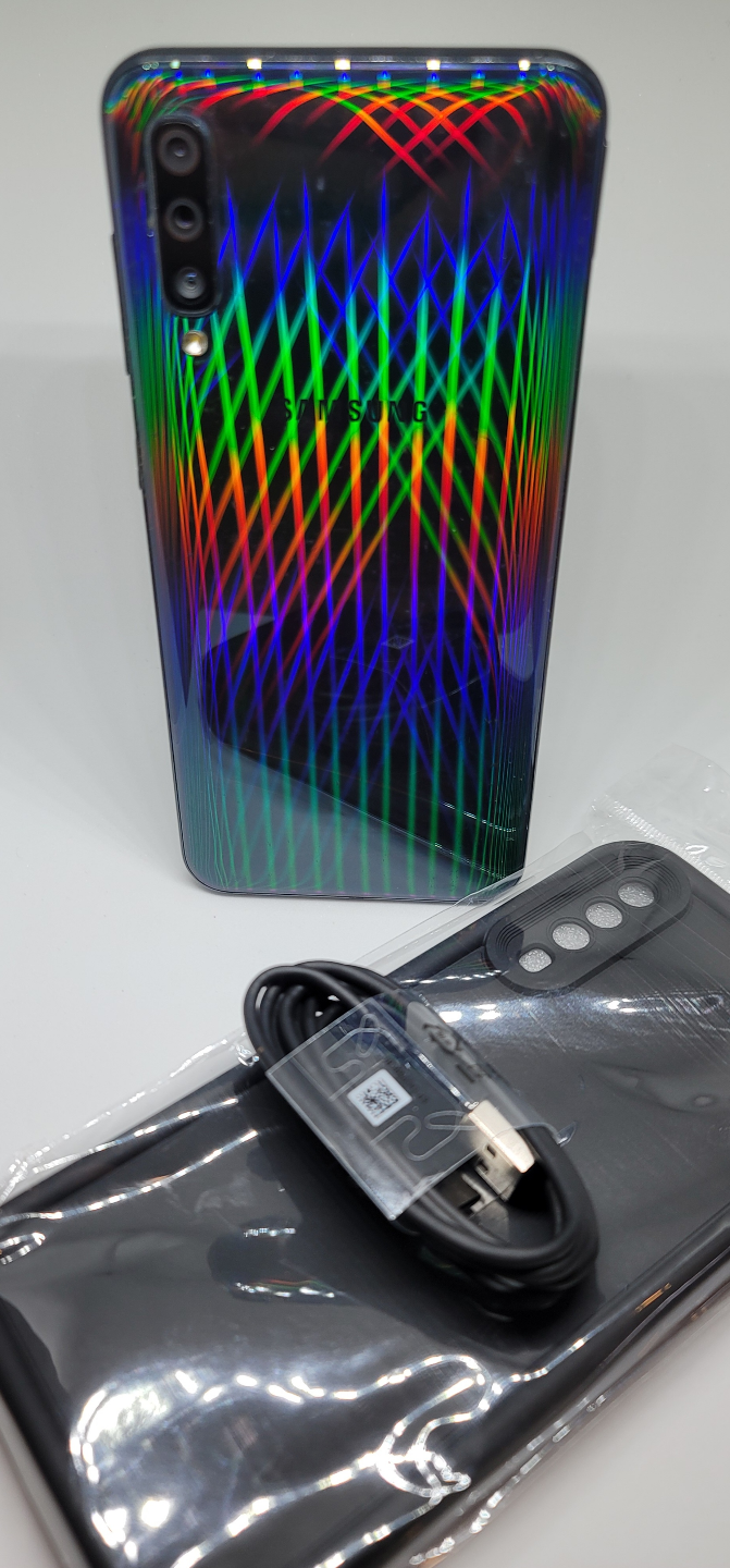 Samsung Galaxy A50 Smartphone with Charger Cable - photo 2
