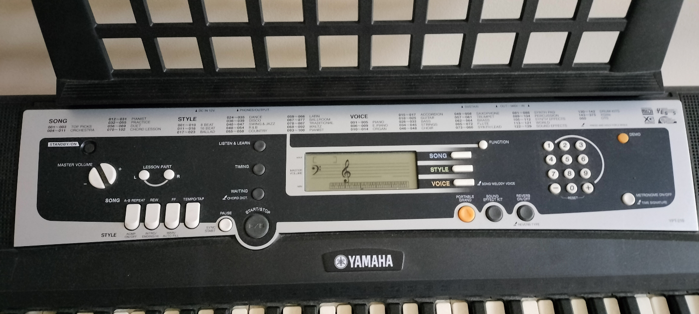 Yamaha PSR-E233 61-Key Portable Keyboard with Stand - photo 3