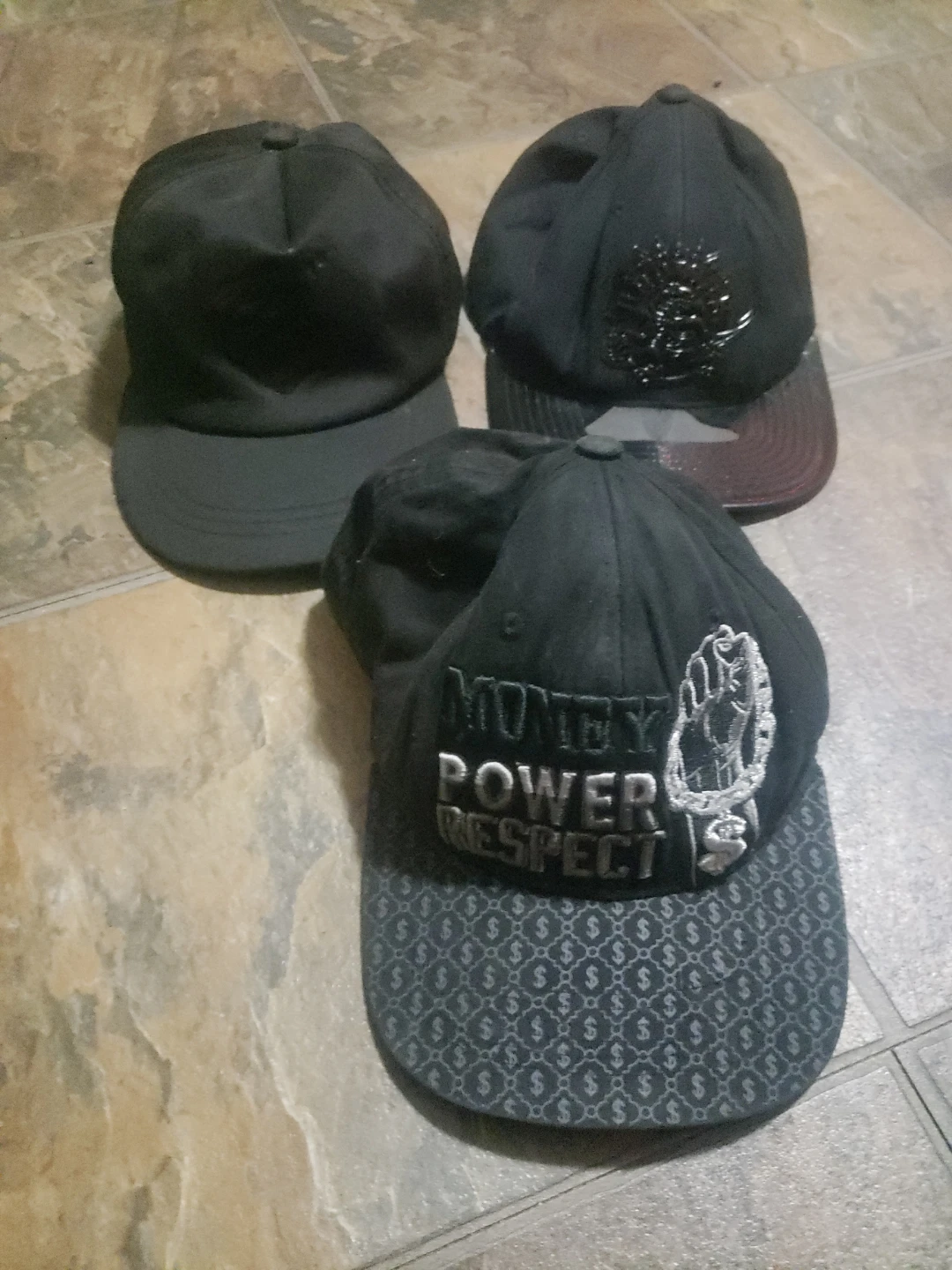 Bundle of 9 Hats - Various Brands💛 - photo 2
