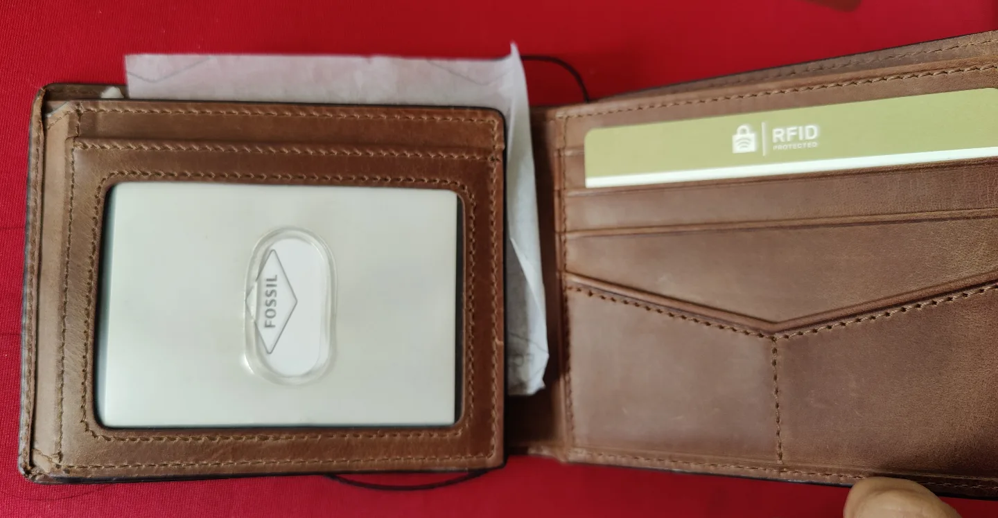 Fossil Men's Derrick Bifold Wallet - Brown Leather image indicator(2)