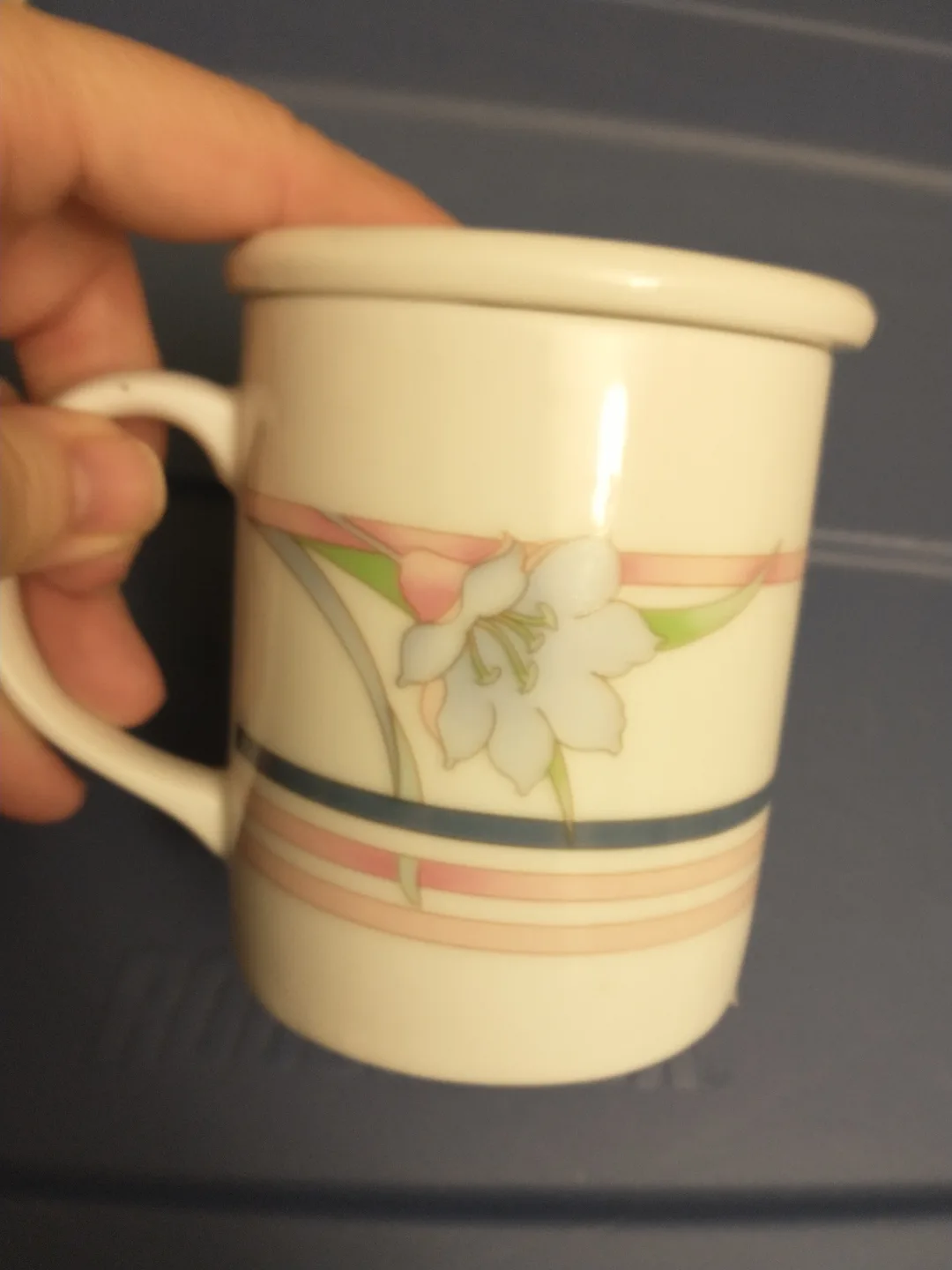 TUSCANY COLLECTION PORCELAIN TEACUP WITH COASTER / LID thumbnail
