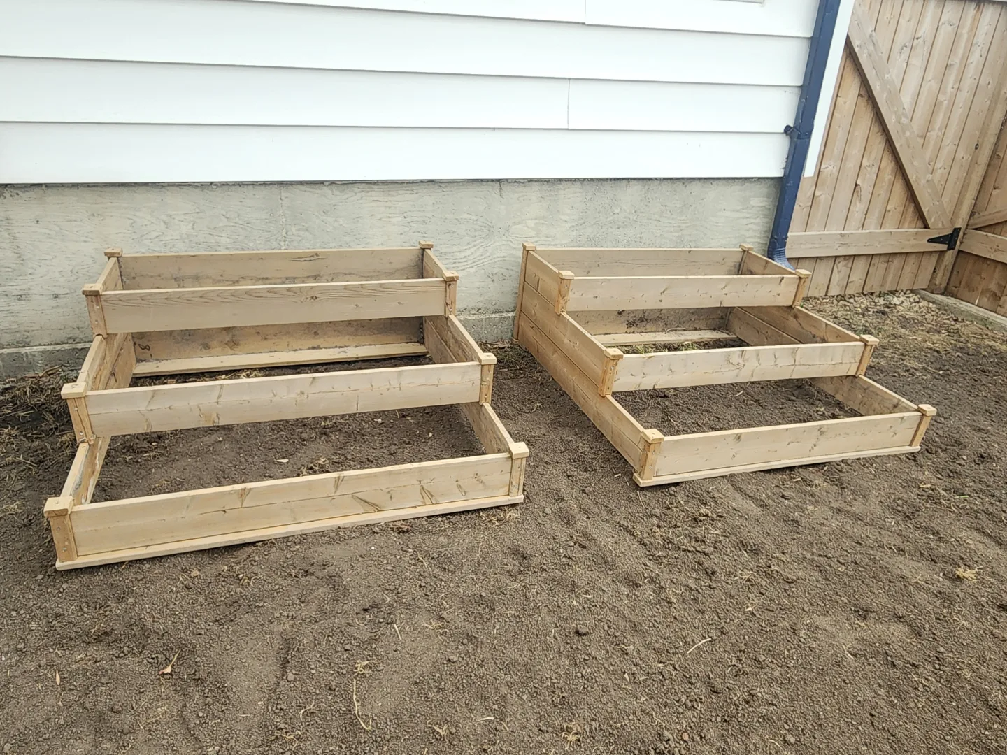 Three-tiered raised garden beds thumbnail