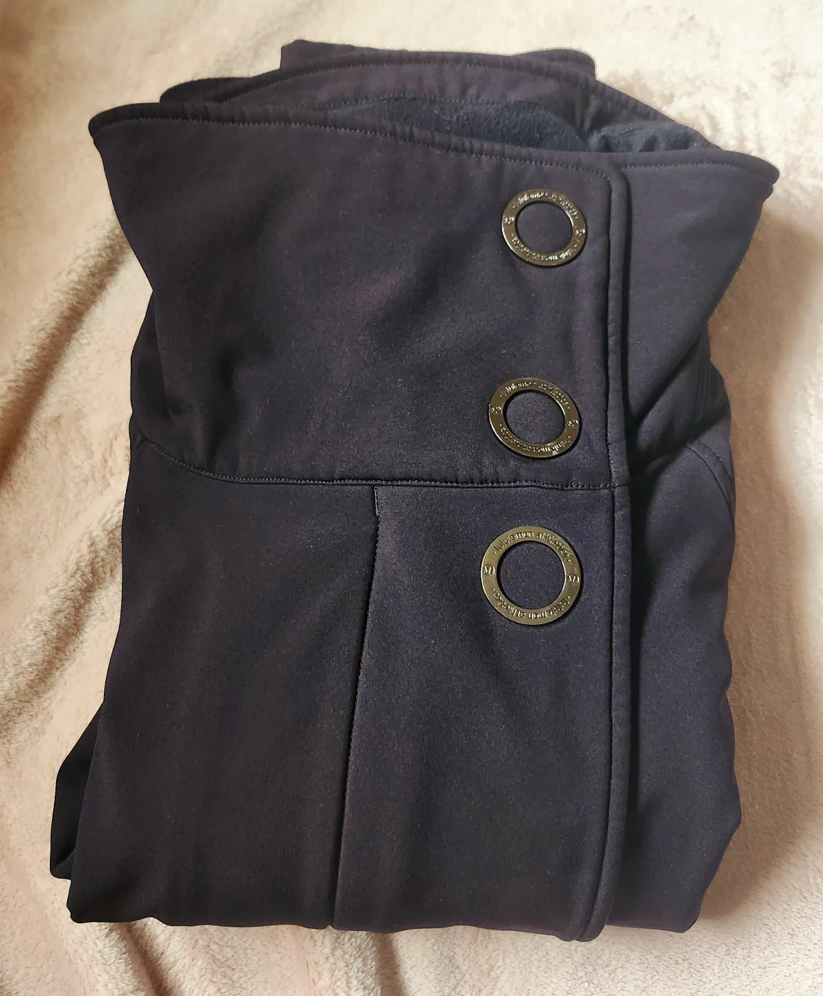 Lululemon Athletica Black Trench Coat with Fitted Silhouette image indicator(7)