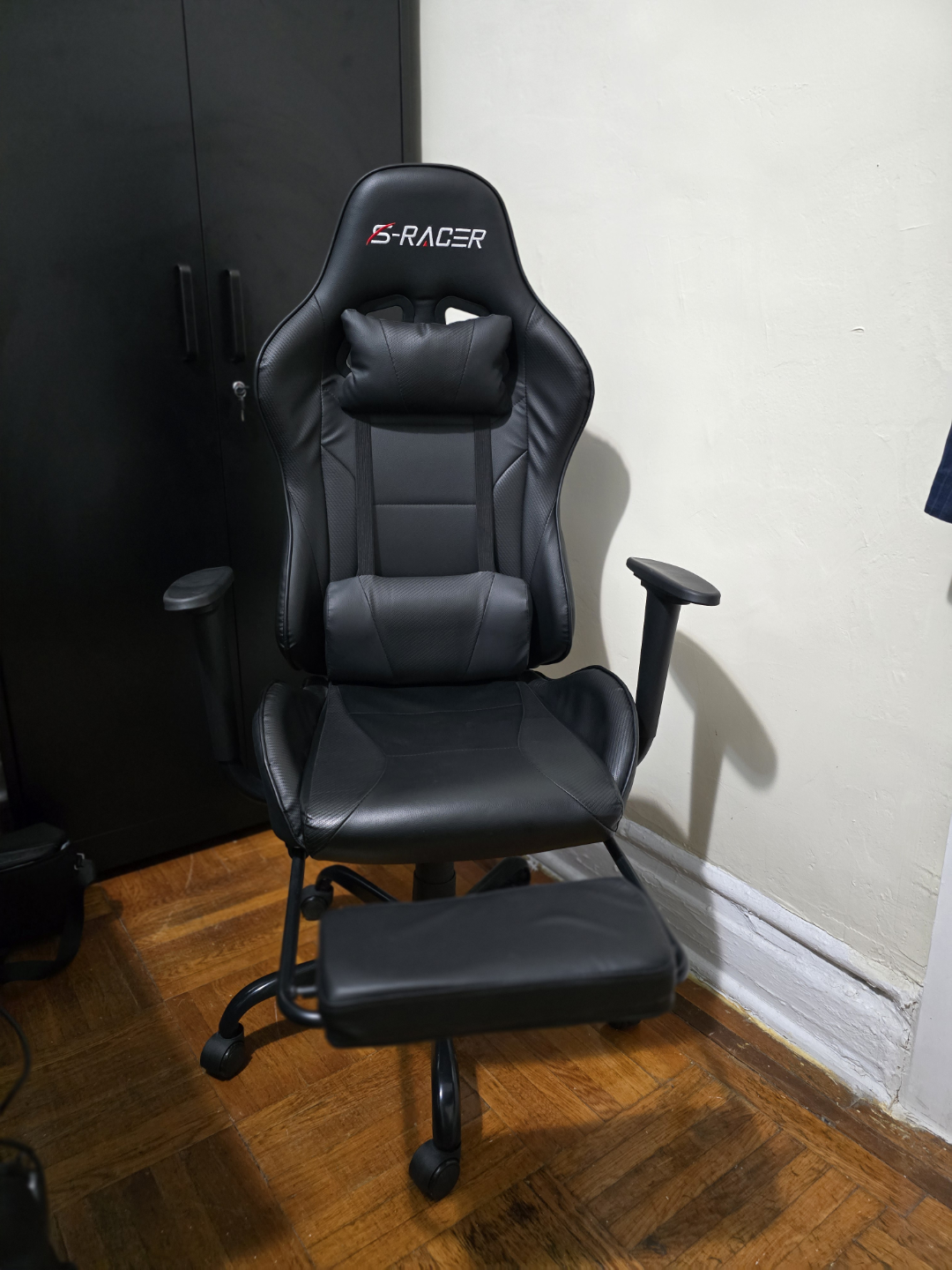 S-Racer Gaming Chair for sale - Moving Out. - photo 2