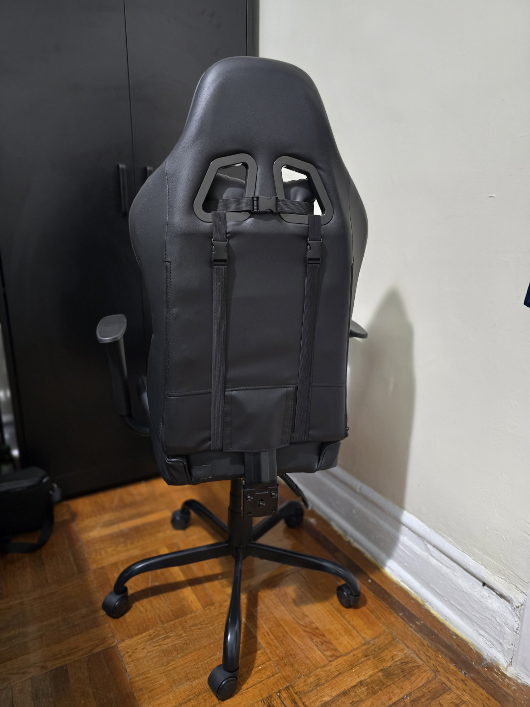S-Racer Gaming Chair for sale - Moving Out. - photo 3