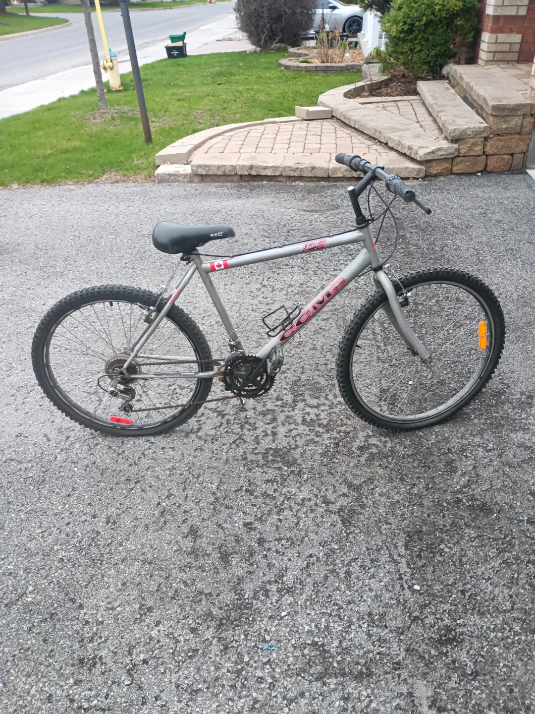 Used Bikes - Variety of Styles and Sizes image indicator(2)