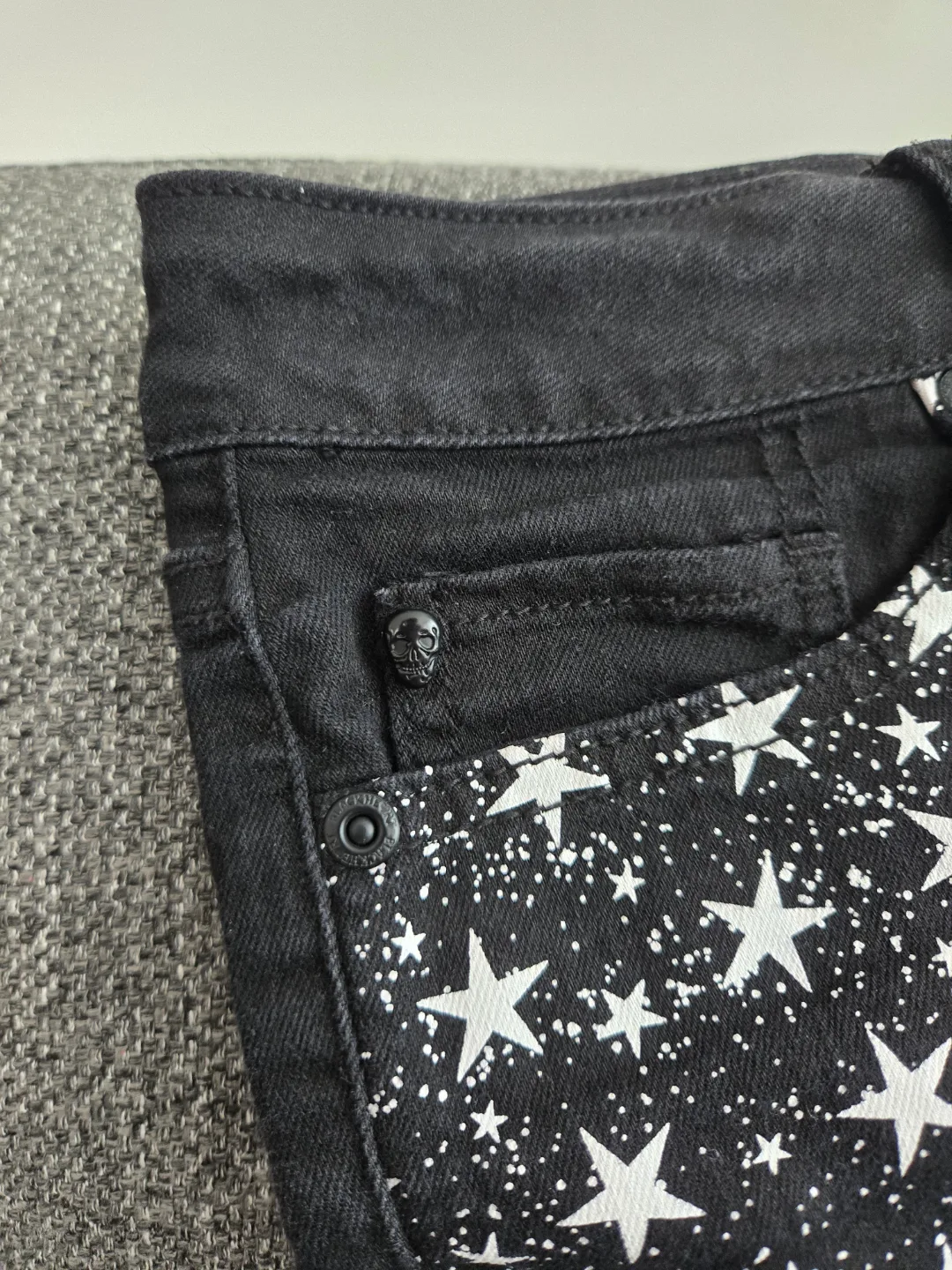 Cute Hot Topic shorts image indicator(2)