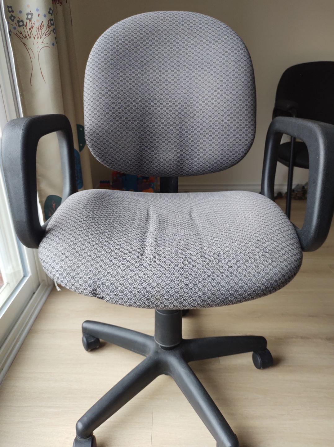 office chair - photo 3
