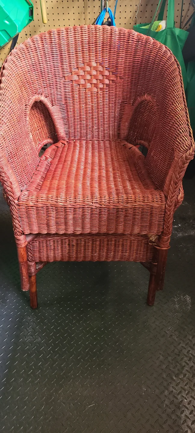 2 wicker chairs thumbnail
