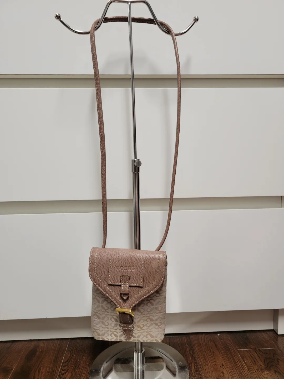 Loewe Mini Beige & Brown Crossbody Bag image indicator(9)