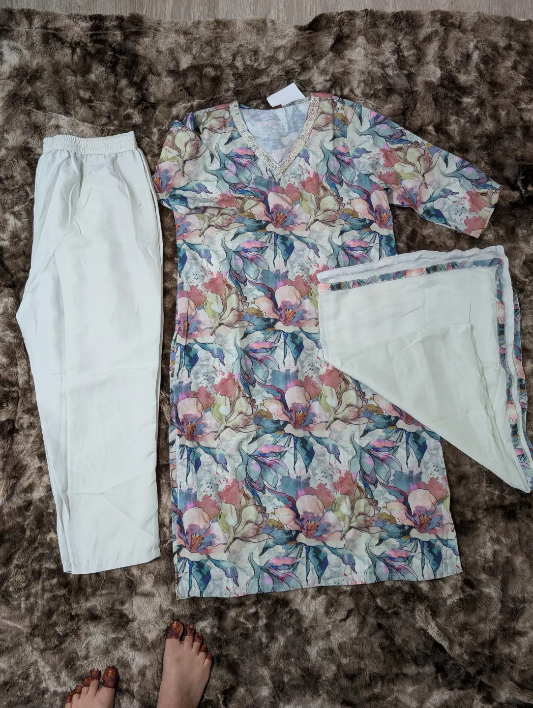 Floral Printed Salwar Kameez Suit image indicator(2)