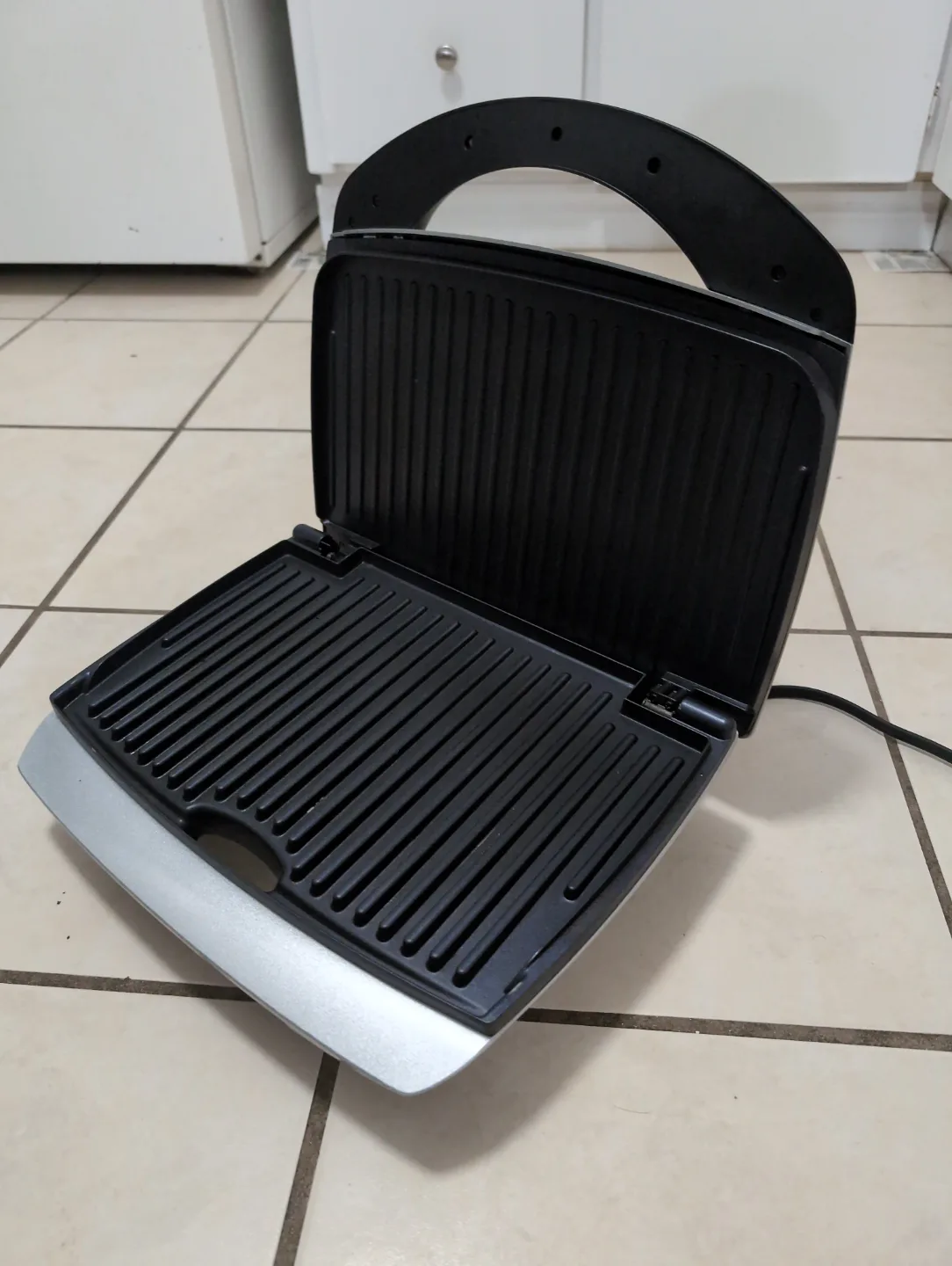 Hamilton Beach Family Size Indoor Grill thumbnail