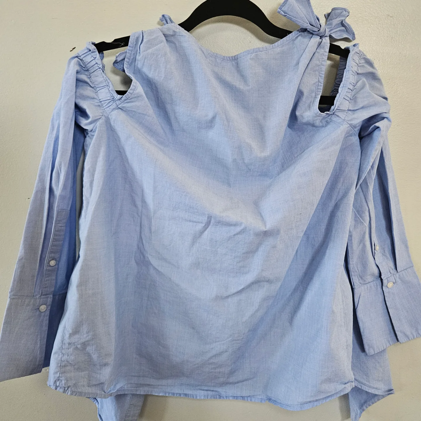 CLUB MONACO Cold Shoulder Blouse image indicator(2)