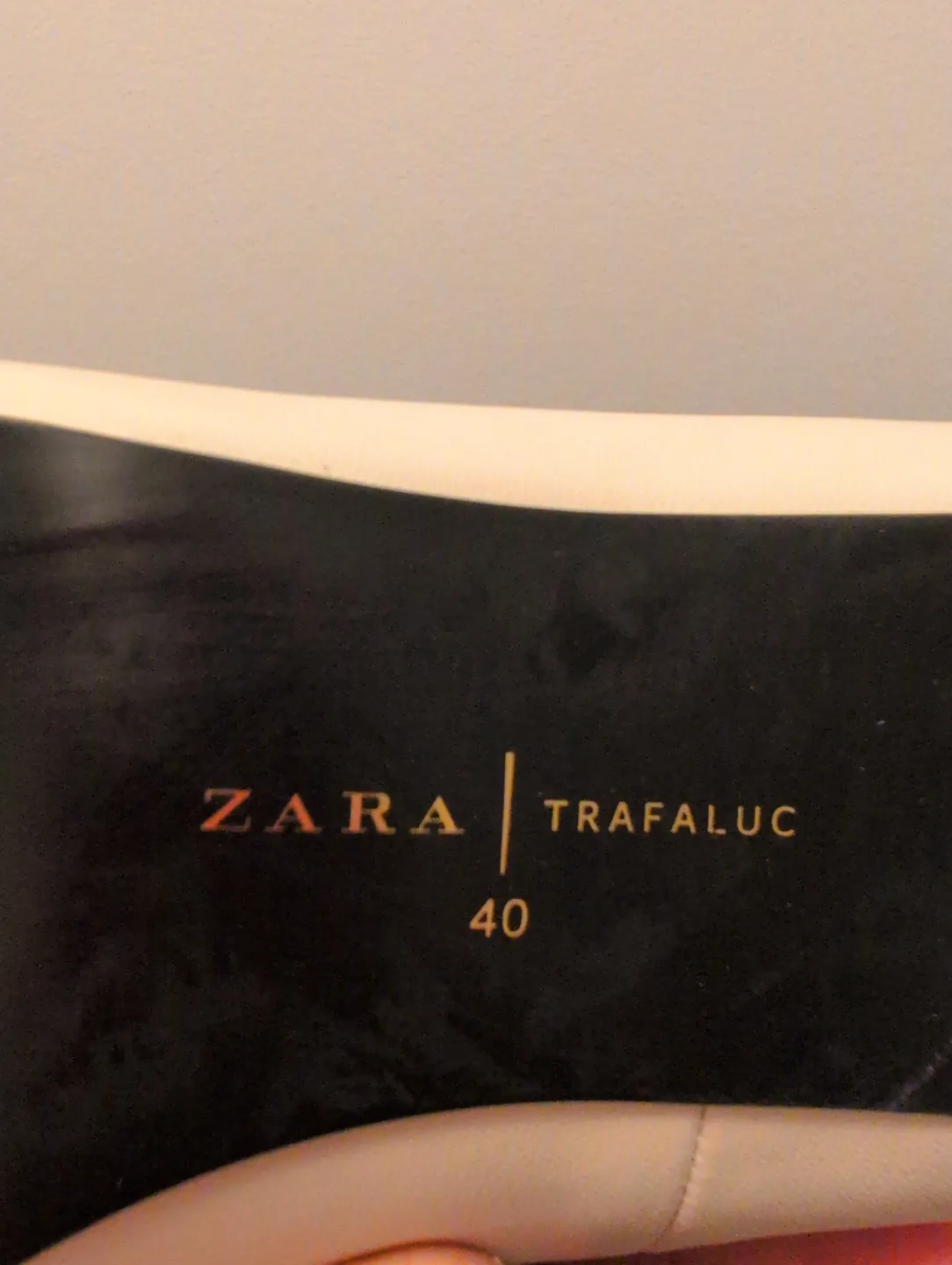 Zara Trafaluc White Block Heel Pumps - Size 40 💚 image indicator(4)