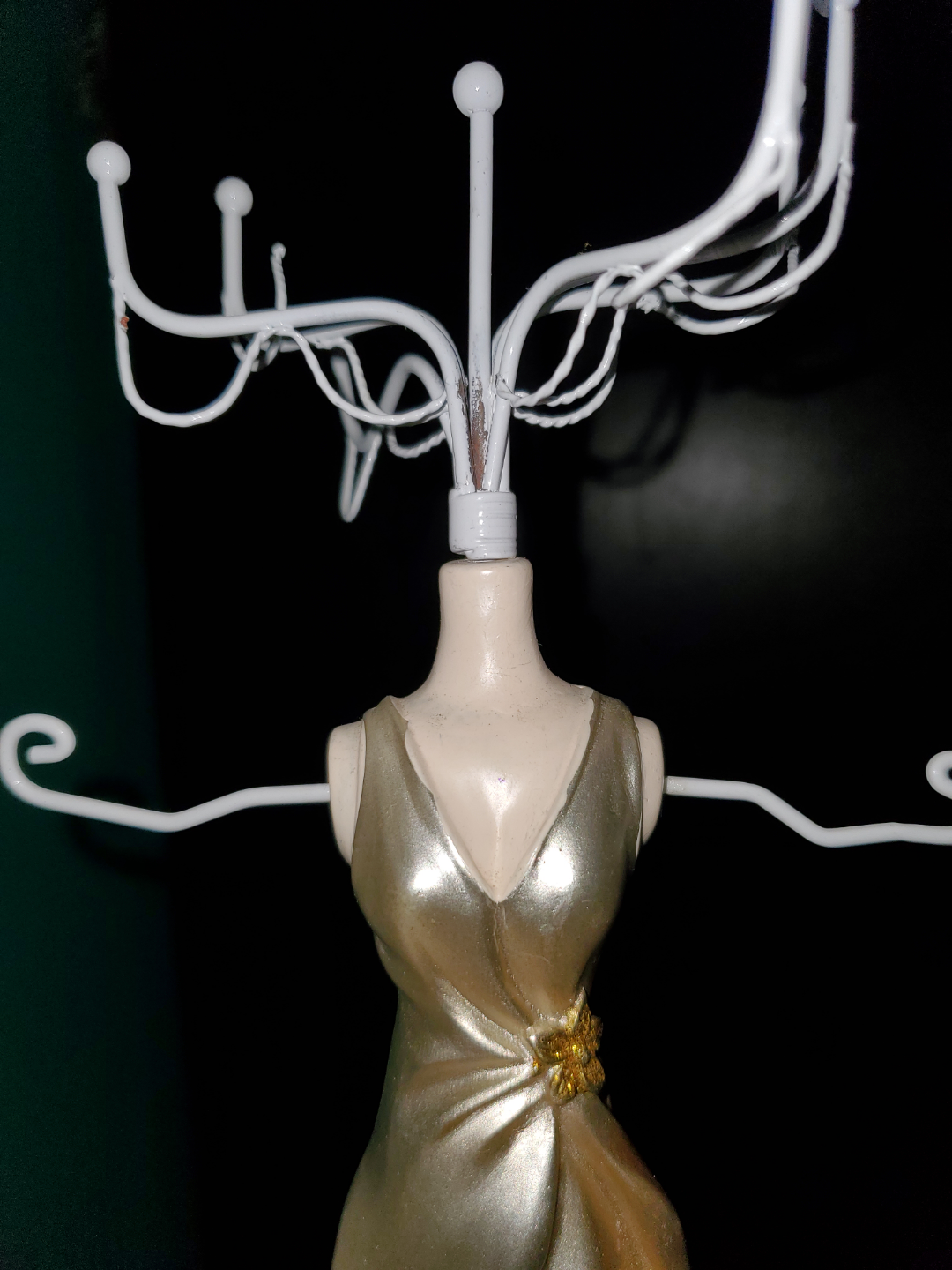 Gold Dress Jewellery Organizer (#freecycle)