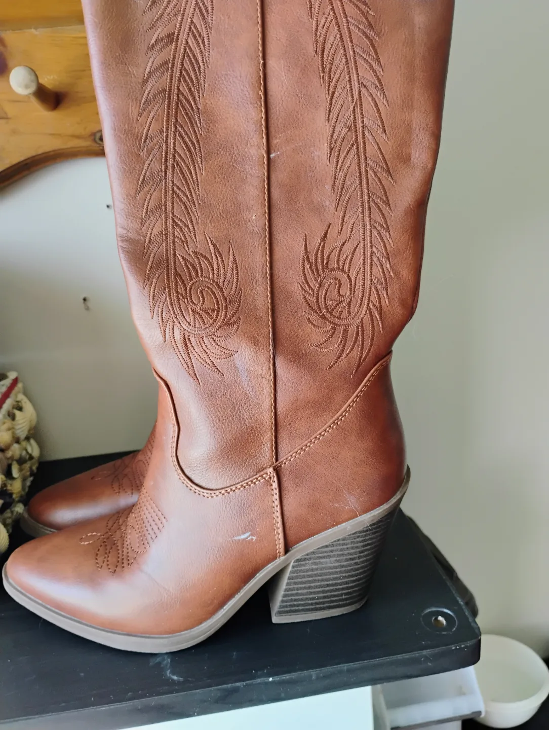 Brown Leather Western Boots thumbnail