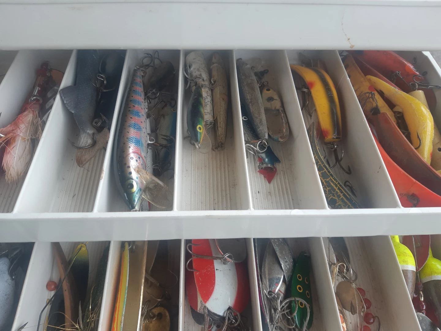 Vintage Old Pal Custom Tackle Box with Assorted Lures - photo 5