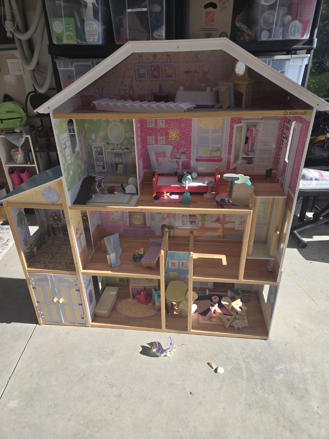 KidKraft Deluxe Wooden Dollhouse