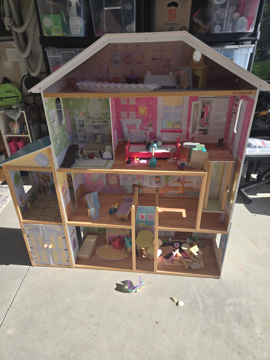 KidKraft Deluxe Wooden Dollhouse thumbnail