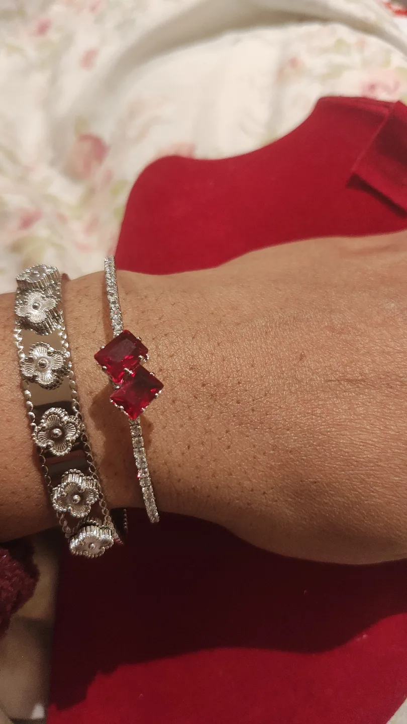 Stunning Red and Clear Cubic Zirconia Bangle Set image indicator(3)