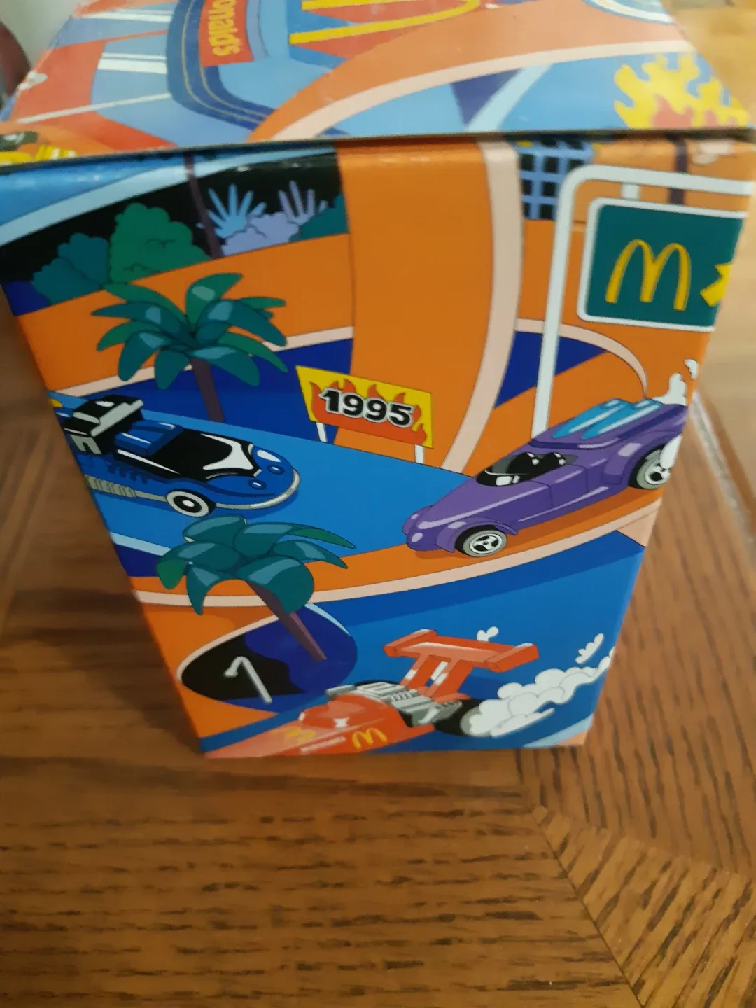 "🏒"McDonald's Hot Wheels and Barbie Collector's glass image indicator(4)